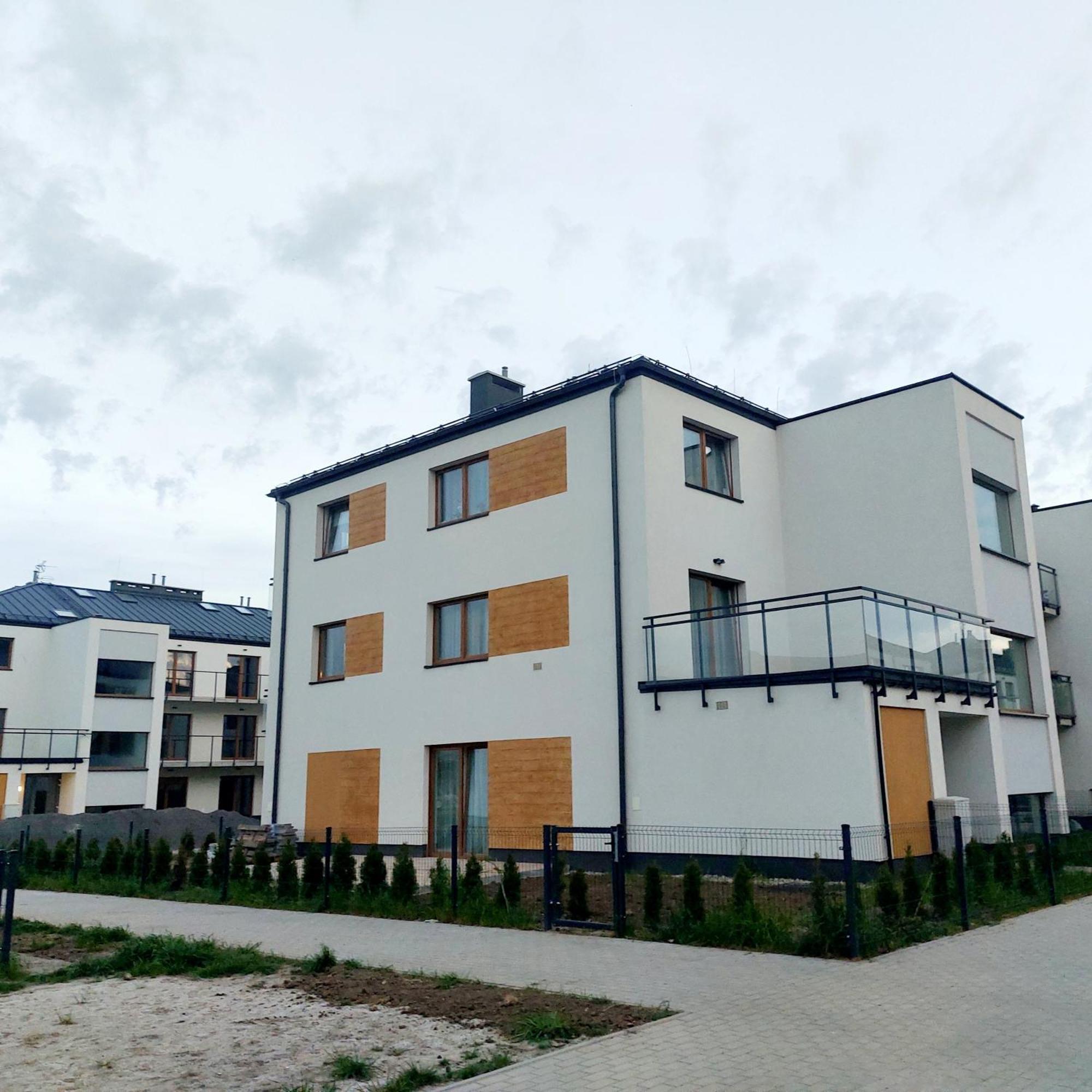 Siechnice Luxury Modern New Apartment With Garden Close To Wroclaw Self Check-In 24H מראה חיצוני תמונה